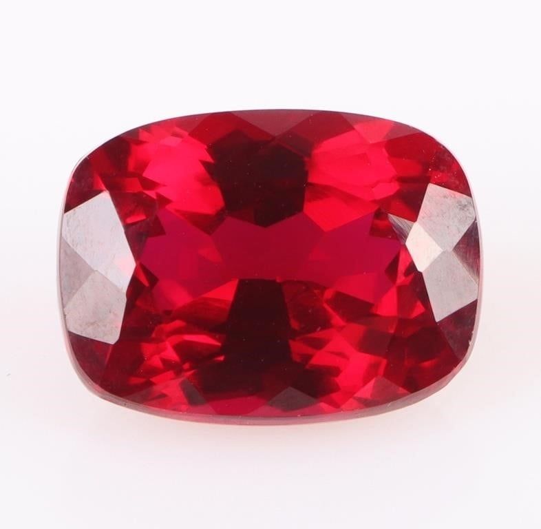 Lot 204344: 11.45CT RED CUSHION-CUT RUBY LOOSE GEMSTONE