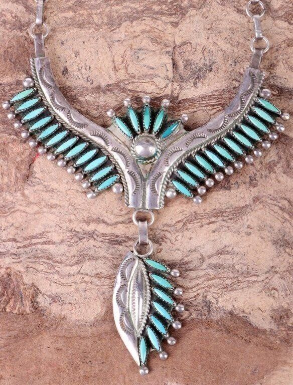 Lot 204391: SOUTHWEST STYLE TURQUOISE STERLING NECKLACE