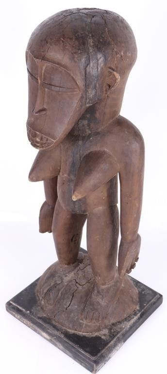Lot 208422: 27" ANTIQUE AFRICAN TRIBAL FERTILITY STATUE