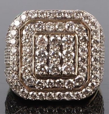 ~6.12CTW NATURAL DIAMOND & 10K MEN'S RING. ~6.12CTW natural diamond and 10K yellow gold men's