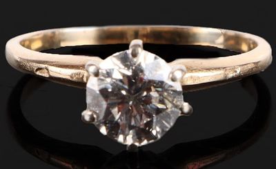 1CT NATURAL DIAMOND SOLITAIRE 14K GOLD RING. Stunning 1CT natural diamond solitaire ladies