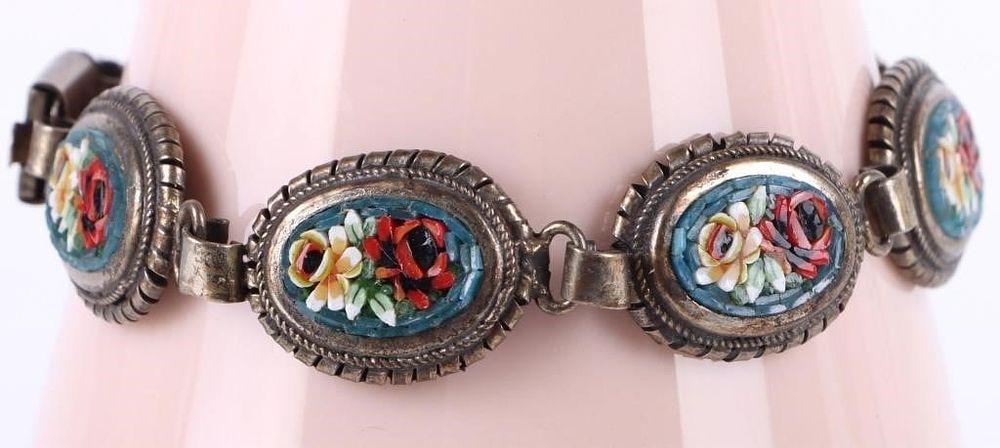 Lot 209204: VINTAGE FLORAL  MICRO MOSAIC BRACELET ITALY