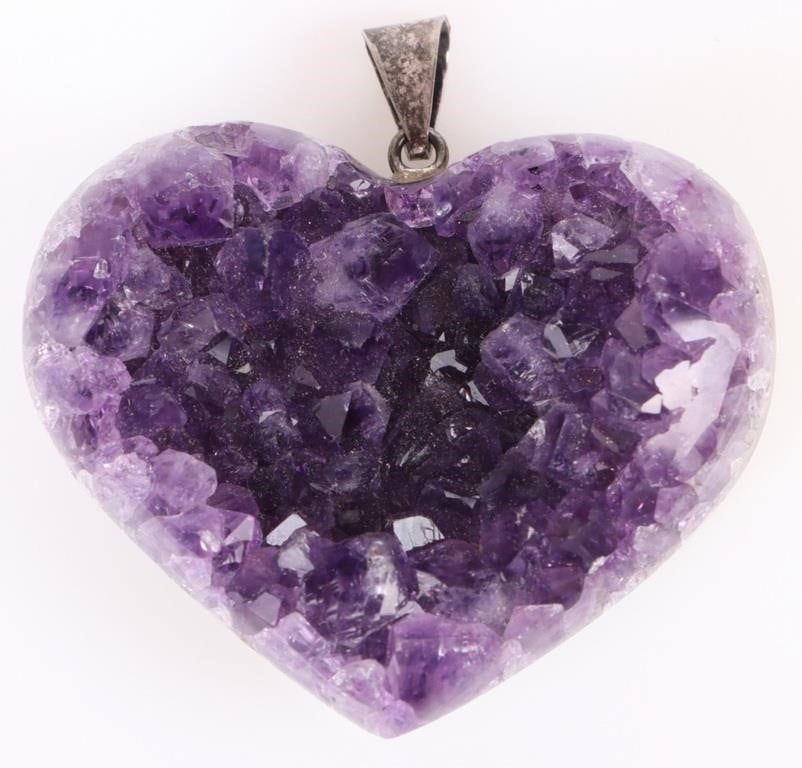 Lot 209212: NATURAL AMETHYST GEODE STERLING HEART PENDANT