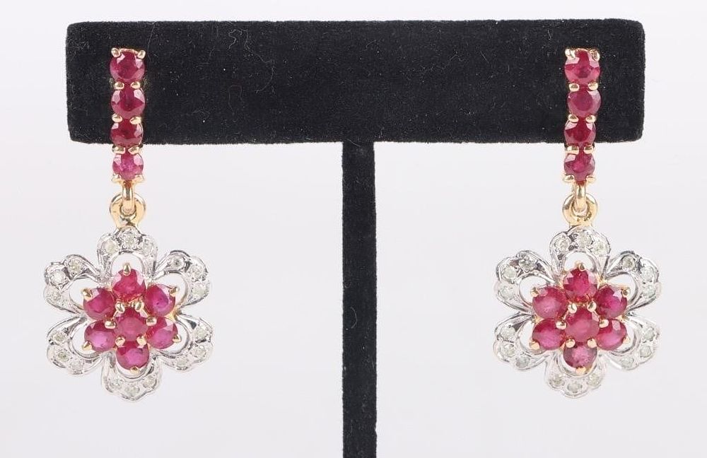 Lot 209356: 18K BI-COLORED GOLD DIAMOND RUBY LADIES EARRINGS