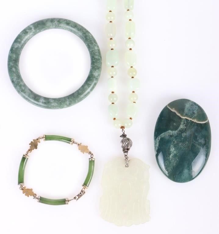 Lot 209379: BEAUTIFUL VINTAGE NEPHRITE JADE JEWELRY LOT OF 4