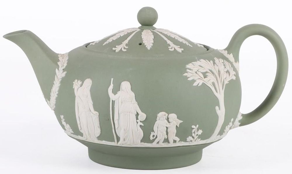 Lot 209410: WEDGEWOOD CREAM ON SAGE CELADON JASPERWARE TEAPOT