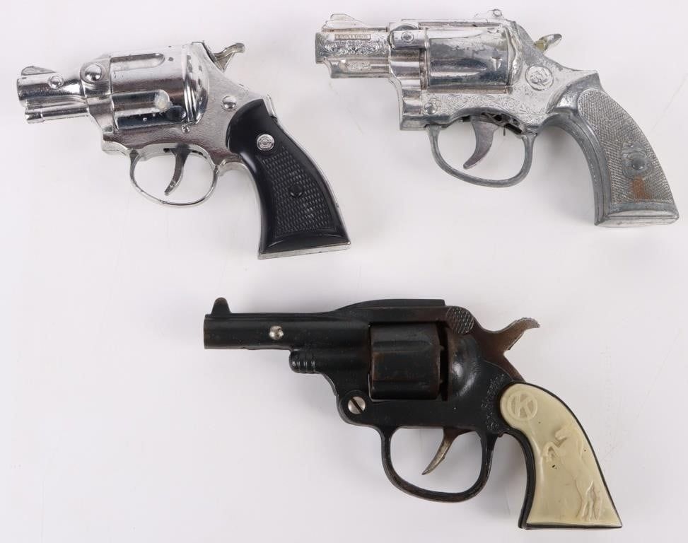 Lot 209425: VINTAGE DIE-CAST CAPGUN REVOLVERS LOT OF 3