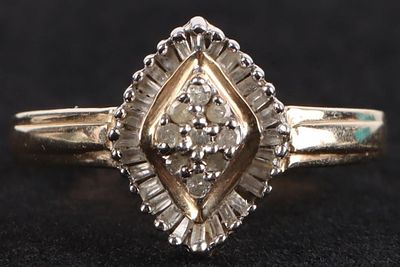 10K YELLOW GOLD DIAMOND LADIES RING. 10K yellow gold diamond ladies ring. Gemstones to include