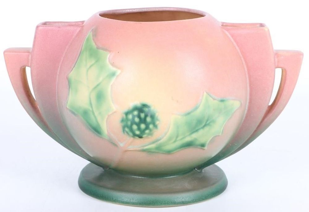 Lot 210339: VINTAGE ROSEVILLE POTTERY THORNAPPLE PINK BOWL