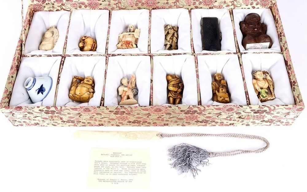 Lot 210404: JAPANESE HAND-CARVED NETSUKE COLLECTION & MORE