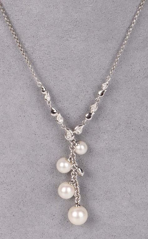 Lot 211190: 18K WHITE GOLD LADIES DIAMOND & PEARL NECKLACE