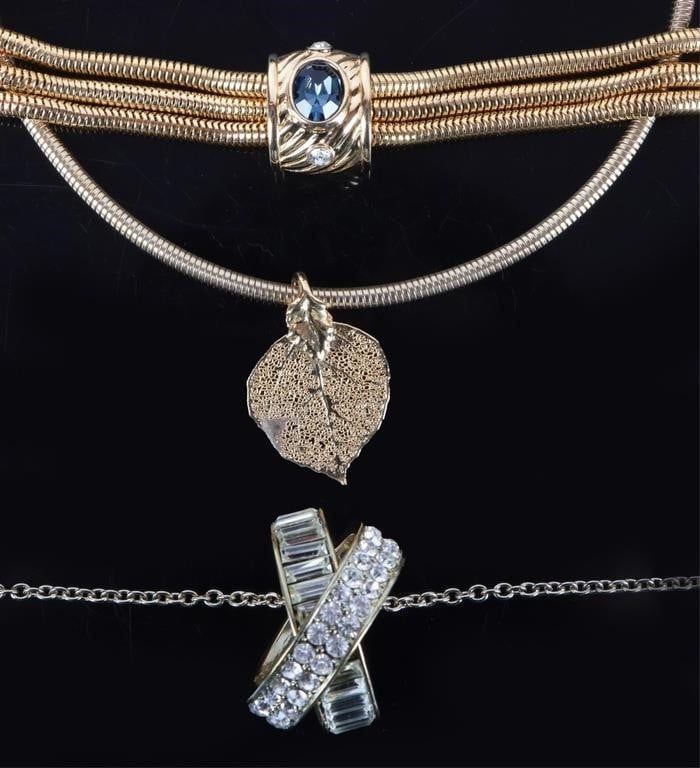 Lot 211194: LADIES GOLD-TONED DESIGNER JEWELRY ROAN JM
