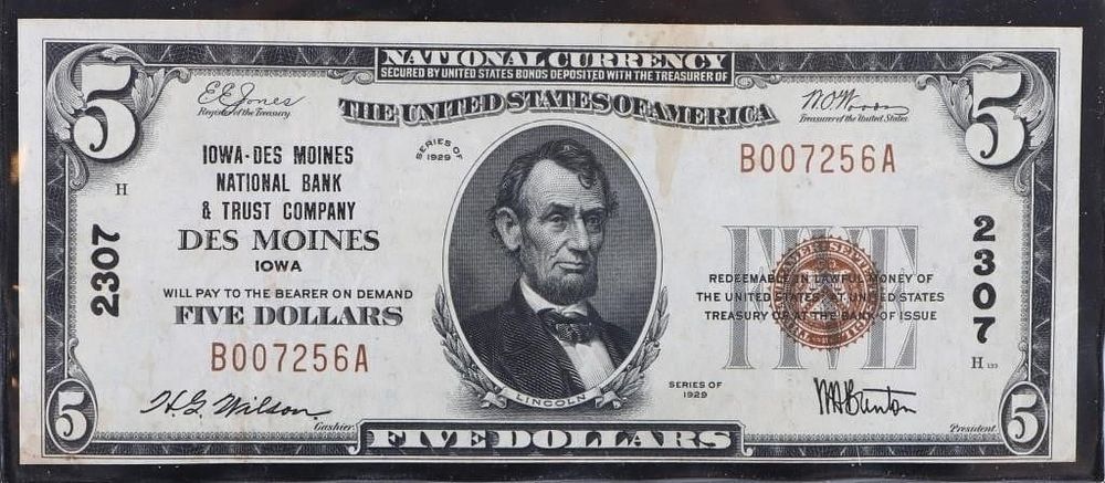 Lot 211209: 1929 SERIES $5 DES MOINES IOWA U.S. BANKNOTE