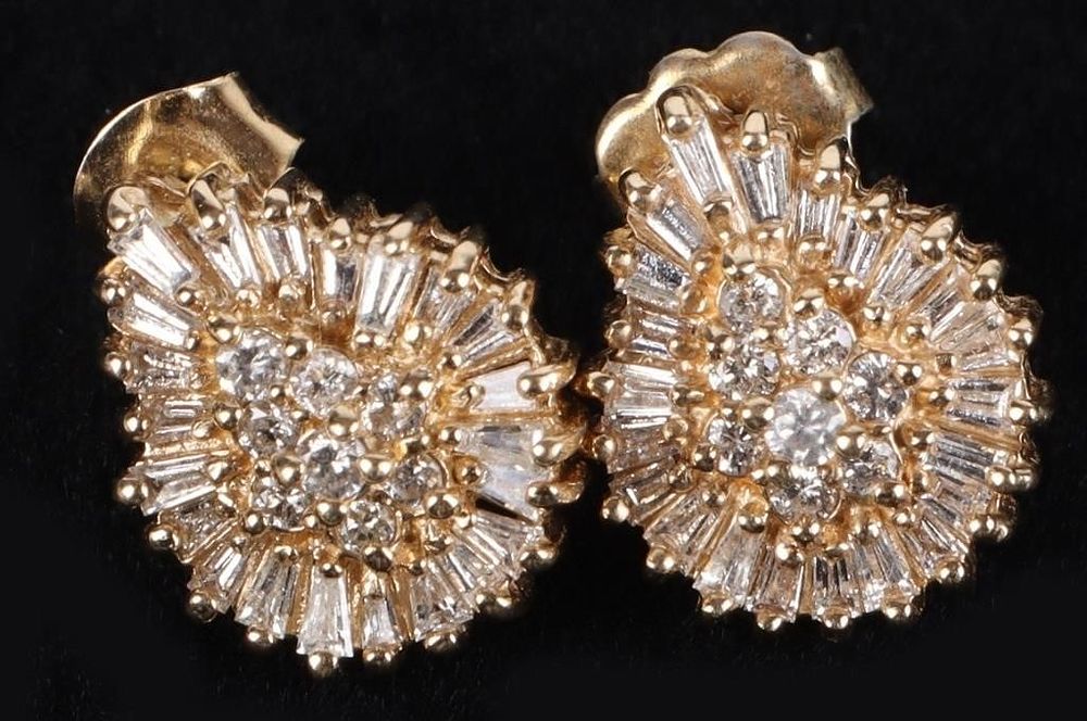 Lot 211270: 14K YELLOW GOLD WHITE SAPPHIRE LADIES EARRINGS