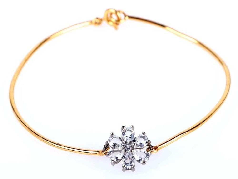 Lot 211293: 18K YELLOW GOLD TOUS TOPAZ LADIES CLUSTER BRACELET