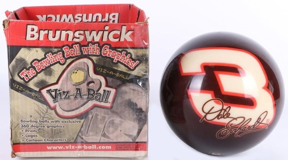 Lot 211408: 2003 DALE EARNHARDT SR UNDRILLED BOWLING BALL