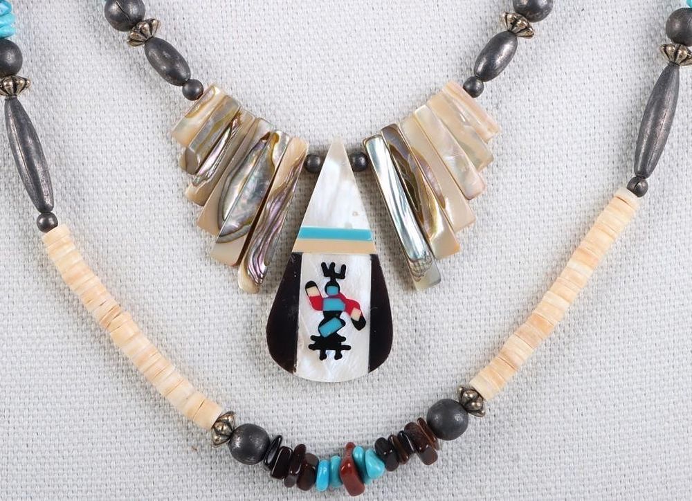 Lot 212177: SOUTHWEST STYLE SILVER-PLATED LADIES NECKLACE