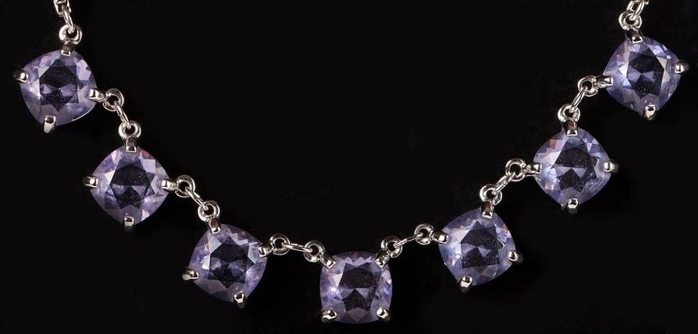 Lot 212178: SWAROVSKI SILVER TONED INDIGO CRYSTAL NECKLACE