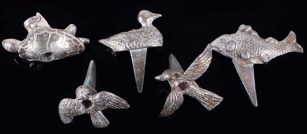 Lot 212200: ANIMAL-SHAPED STERLING SILVER CANDLE HOLDERS (5)