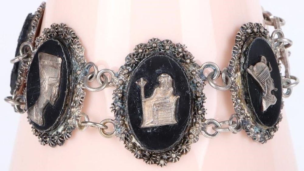Lot 212236: ANTIQUE STERLING EGYPTIAN ONYX LADIES BRACELET