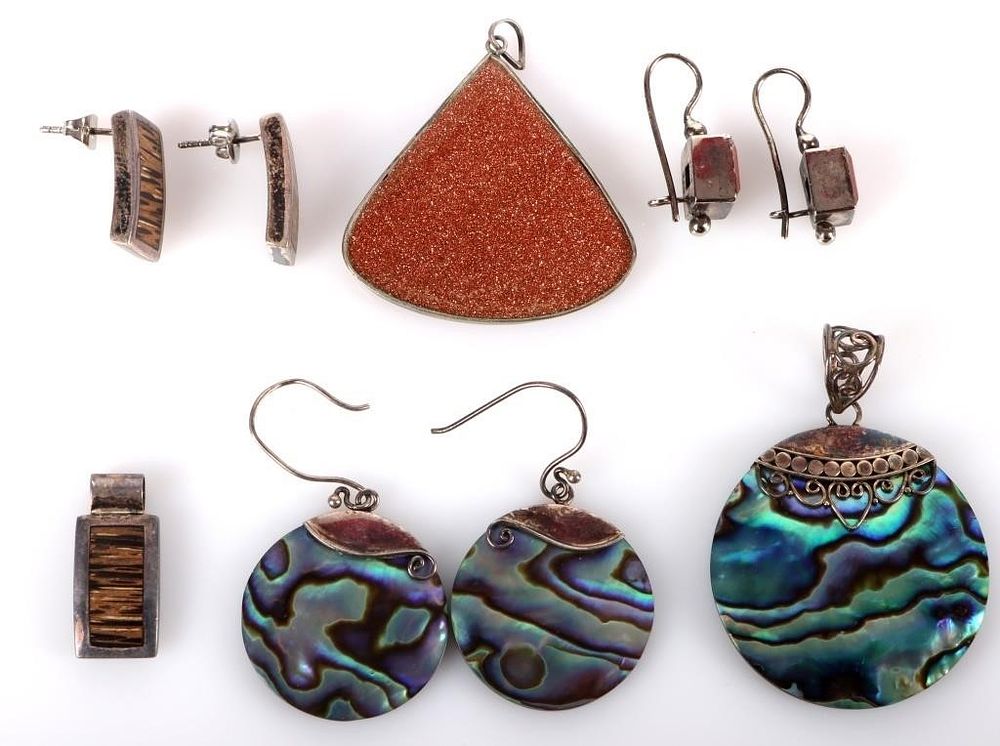 Lot 212299: STERLING SILVER STONE MATCHING LADIES SETS