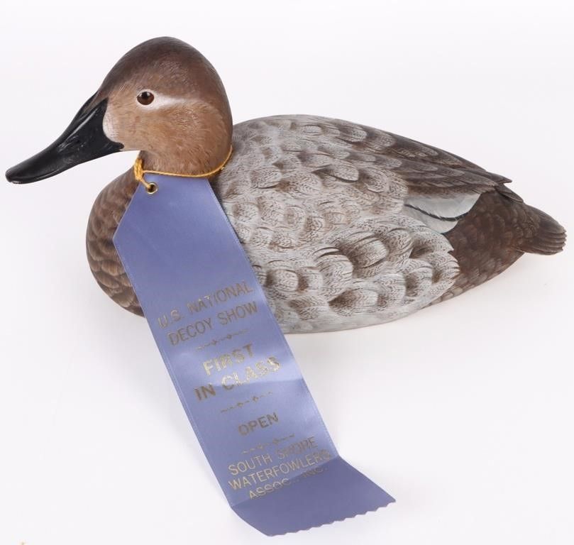 Lot 212398: 1990 KEN SCHEELER HAND CARVED CANVASBACK HEN DECOY