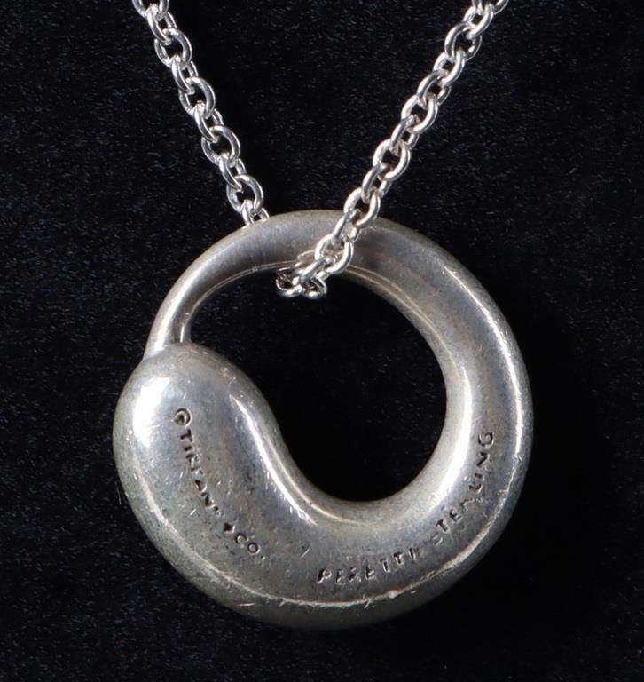 Lot 213211: TIFFANY & CO ELSA PERETTI ETERNAL CIRCLE PENDANT