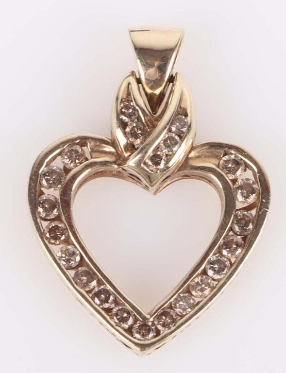 Lot 213327: ~0.66CTW DIAMOND & 10K YELLOW GOLD HEART PENDANT