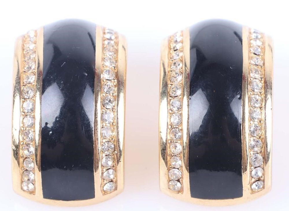 Lot 213332: VINTAGE CHRISTIAN DIOR CLIP ON EARRINGS