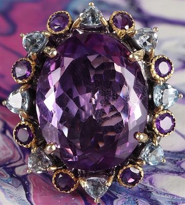 30CT AMETHYST & TOPAZ STERLING SILVER LADIES RING. 30ct amethyst and topaz sterling silver 