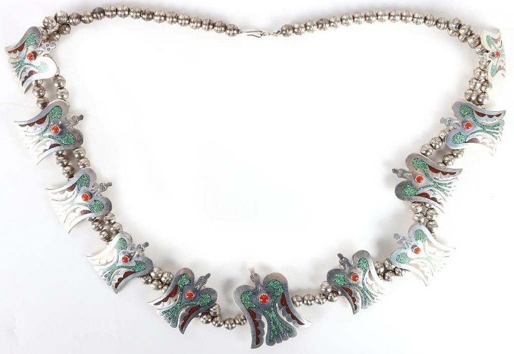 Lot 214178: NAVAJO STERLING SILVER CHIP STONE LADIES NECKLACE