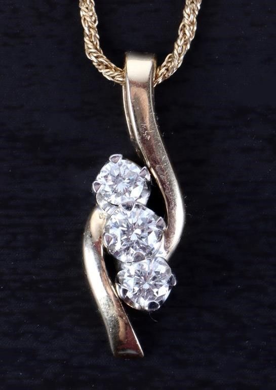 Lot 214191: 1.15CTW VVS NATURAL DIAMOND PENDANT NECKLACE