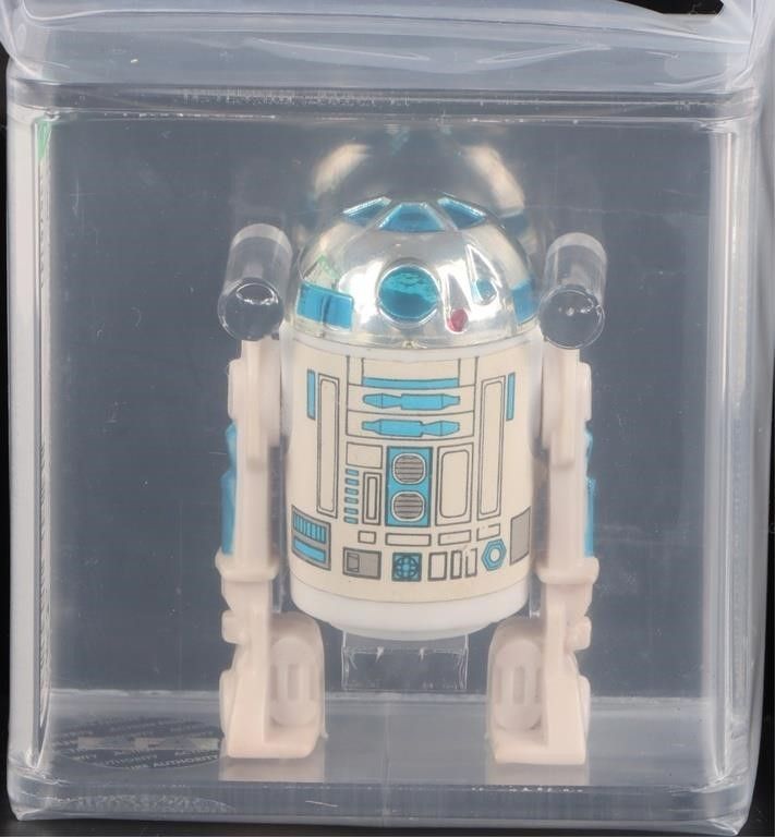 Lot 214369: 1977 KENNER STAR WARS HK R2-D2 AFA 75+ FIGURINE