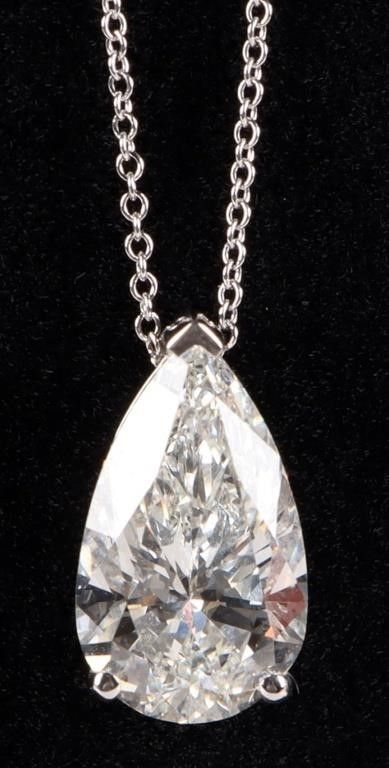 Lot 215156: 4.35CT VS1 PEAR LAB DIAMOND 14K GOLD NECKLACE