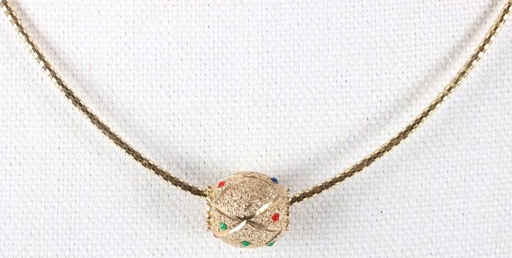 Lot 215158: 10K YELLOW GOLD BEADED PENDANT & NECKLACE