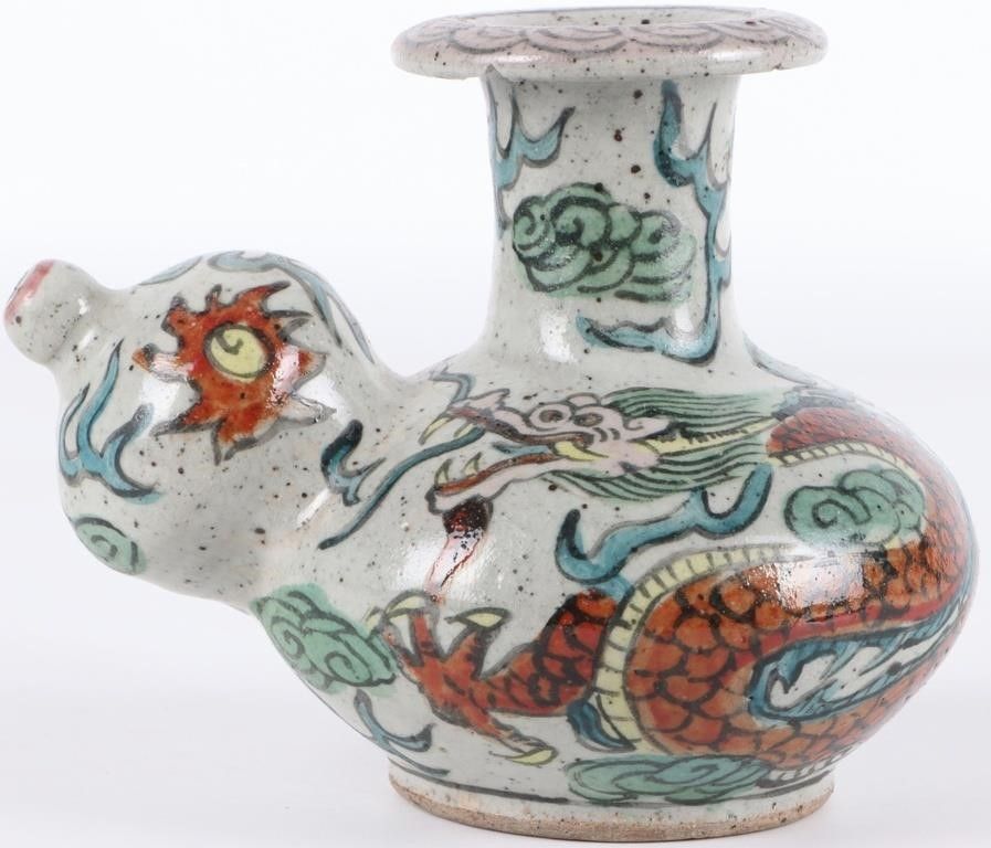 Lot 215226: CHINESE CERAMIC GOURD TEAPOT W/ DRAGONS TAOISM