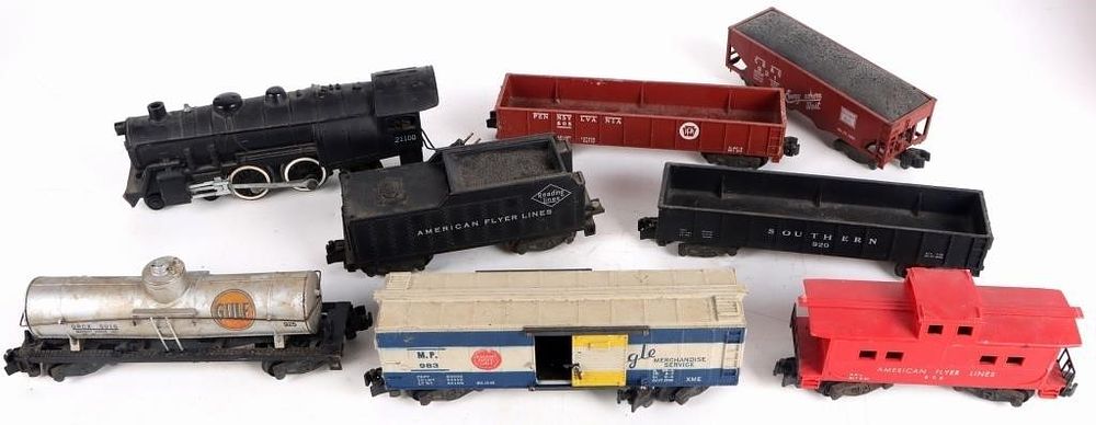 Lot 215356: AMERICAN FLYER MODEL TRAIN LOCOMOTIVES AND CARS-7
