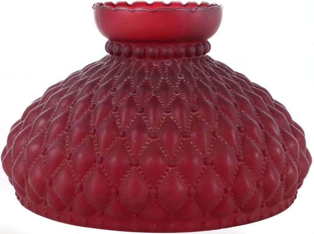 Lot 215411: VINTAGE FENTON RED QUILTED GLASS LAMP SHADE