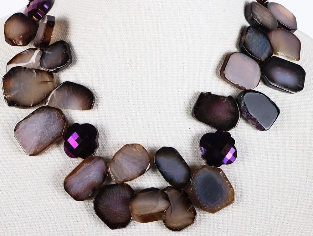 Lot 216156: QUARTZ SLICED CHIPPED PRUPLE LADIES NECKLACE