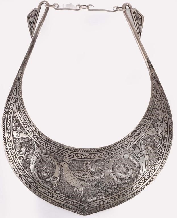 Lot 216160: THAILAND SILVER PLATED ORNATE BIB NECKLACE