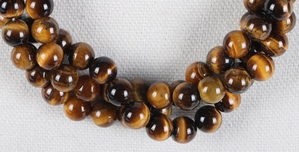 Lot 216161: TIGER'S EYE THREE-STRAND BEADED LADIES NECKLACE