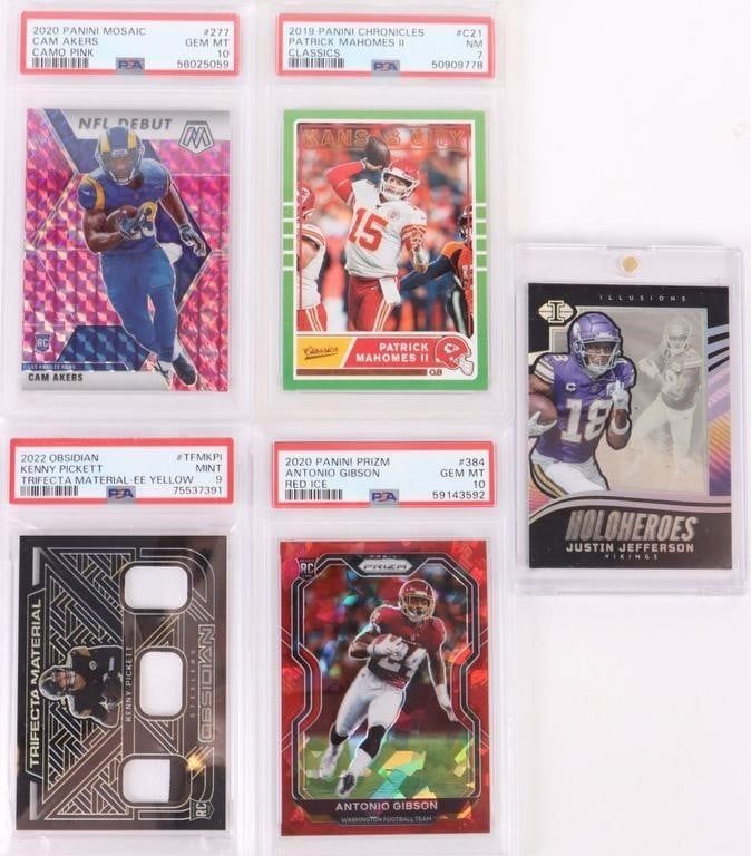 Lot 216175: MODERN PANINI NFL TRADING CARDS COLLECTION - (5)