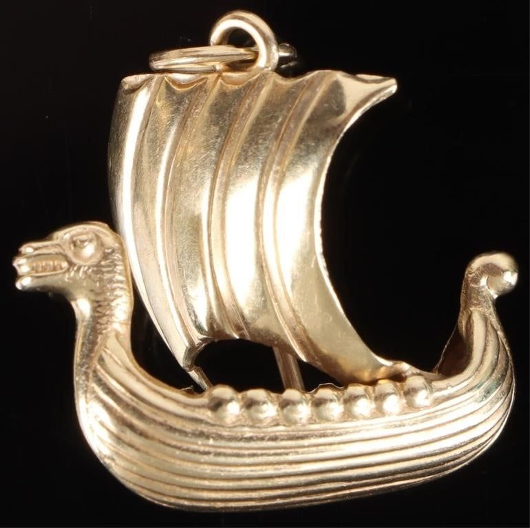 Lot 216201: 14K YELLOW GOLD VIKING STYLE SHIP UNISEX PENDANT