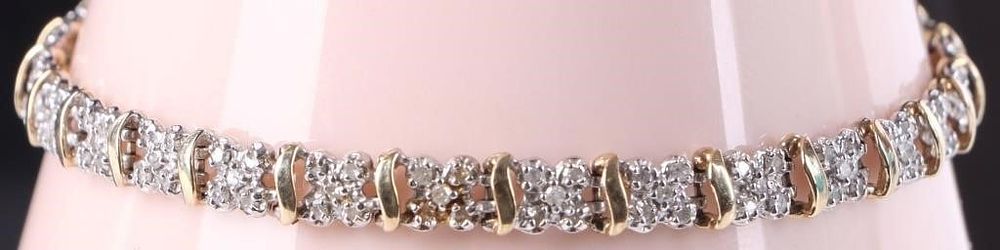 Lot 216243: 10K YELLOW GOLD DIAMOND LADIES BRACELET