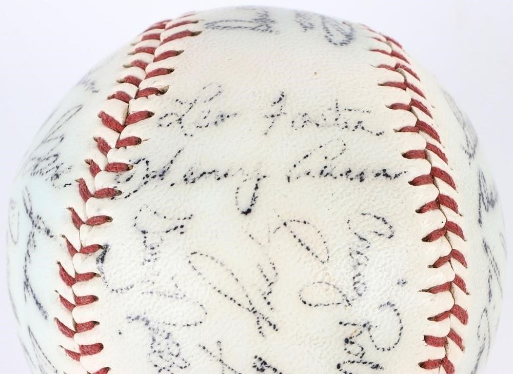 Lot 216291: 1974 ATLANTA BRAVES ROSTER AUTOGRAPHED BALL