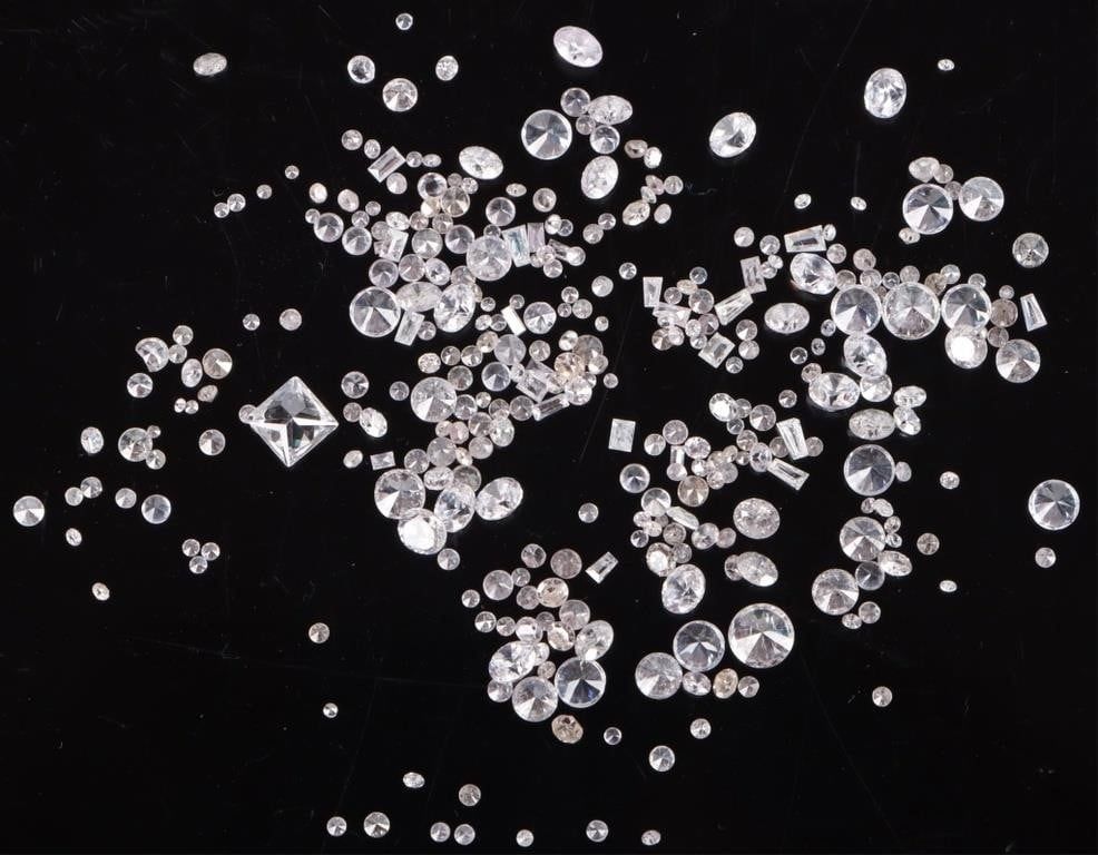 Lot 216307: 13.05CTW LOOSE MULTI-CUT MELEE DIAMONDS