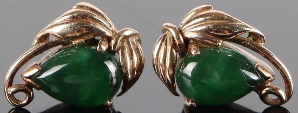 Lot 216324: 14K YELLOW GOLD EMERALD LADIES STUD EARRINGS