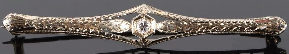 Lot 216338: 18K YELLOW GOLD ANTIQUE ART DECO DIAMOND PIN