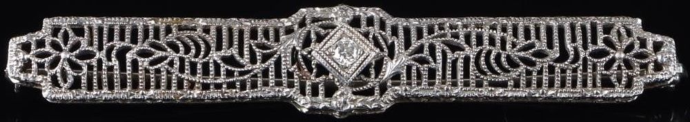 Lot 216339: 14K WHITE GOLD FILIRGEE ART DECO DIAMOND PIN
