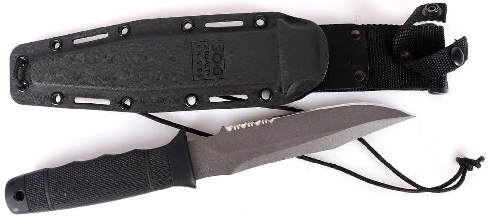 Lot 216435: SOG SPECIALTY SEKI-JAPAN BOWIE KNIFE W/ SCABBARD